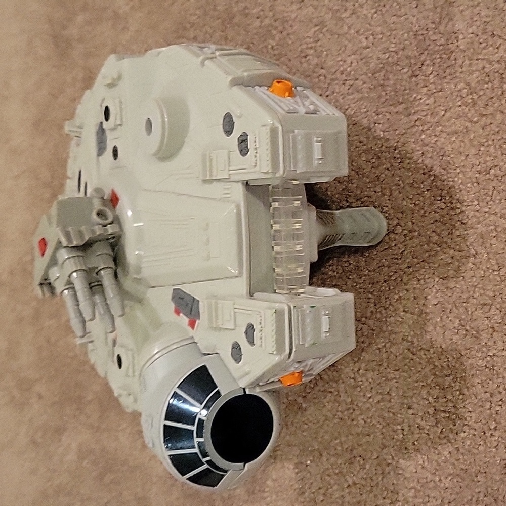 Star Wars Millennium Falcon Play Set
